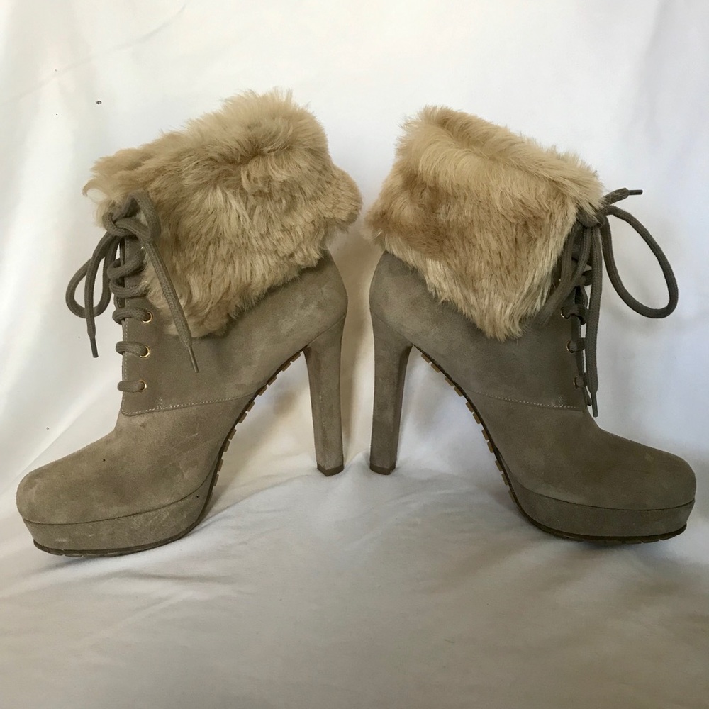 Authentic Gucci Fox fur boots